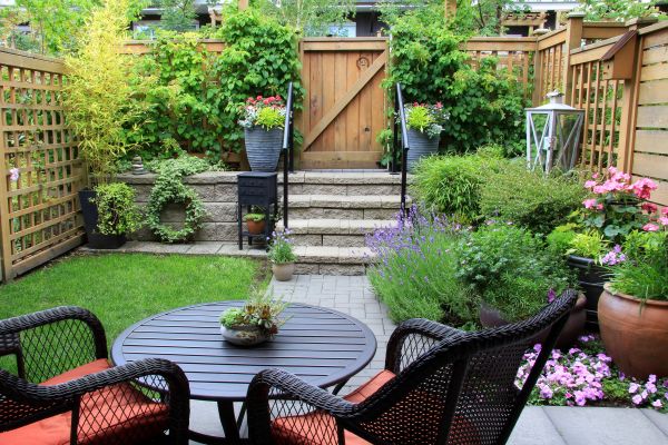 Small Yard Landscaping in Hudson