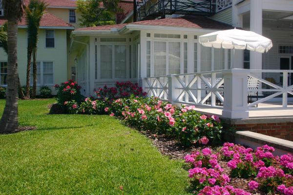 Deck Landscaping Service in Hudson